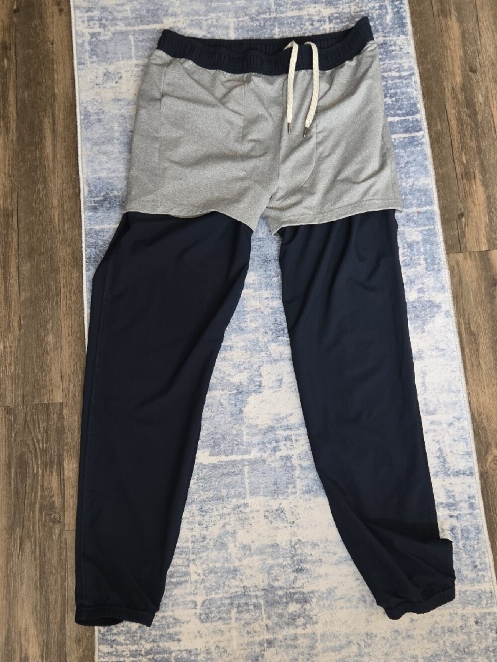 Men's Vuori Kore Lined Joggers Med. Navy LIKE NEW